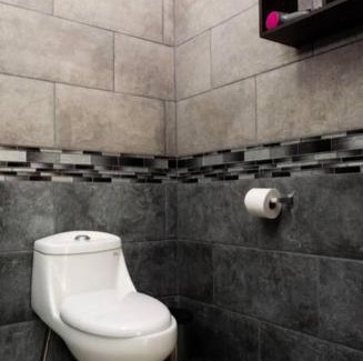 Desamparados Apartamento | Runway Retreat Apartment