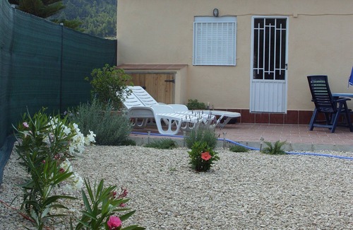 Benifallet Casa | Bungalow Rural, impresionantes vistas, cerrado jardín con piscina, solárium, barbacoa.