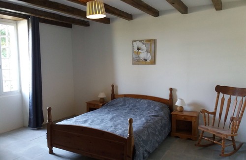 Courgeac Otro | Rural converted barn, sleeps up to 10, with large pool