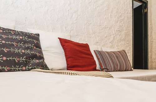 Jabugo Cabaña | Casa en el campo para parejas, junto a varios senderos en la Sierra de Huelva.