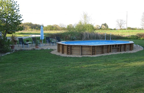Clere-du-Bois Cabaña | Casa rural con piscina privada en un entorno tranquilo de 25 acres