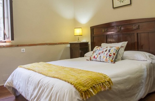 Jabugo Cabaña | Casas de campo junto a varios senderos, situado en Parque Natural