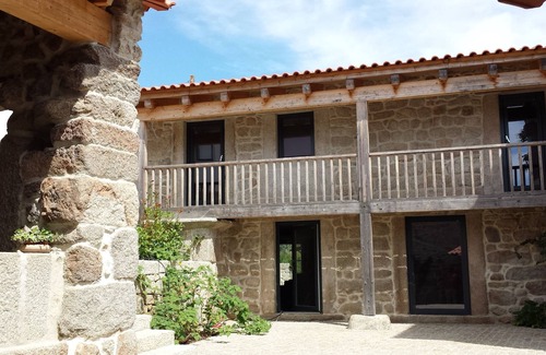 Sernancelhe Casa | casa de campo rural, restaurada modernamente, con 1 habitación, junto al río Duero