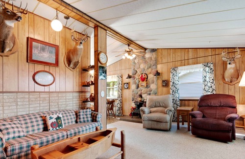 Arkdale Casa | Rural, dog-friendly retreat w/convenient deck w/dining area, firepit, large yard