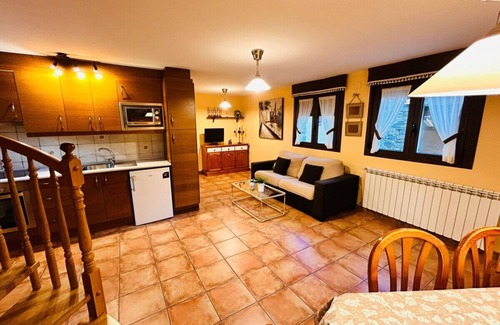 Senegue Casa | Dúplex rural en los Pirineos - Jardín y Parking