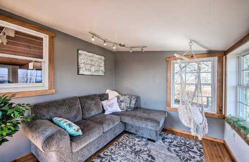 Mount Pleasant Mills Casa | Rural Dutch Country Retreat - Private Hot Tub