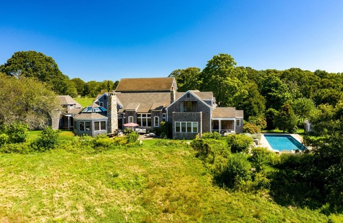 Vineyard Haven Casa | Rural Farm Location close to Town