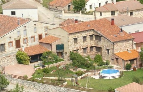 Espeja de San Marcelino Cabaña | Casa rural (alquiler íntegro) en finca de más de 1000m2, hasta 9 personas