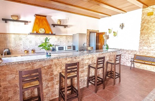 La Lantejuela Casa | Casa de vacaciones rural 'Villa Paquita' con piscina, jardín, terraza y Wi-Fi