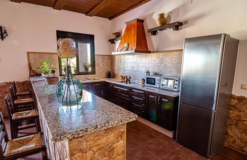 La Lantejuela Casa | Casa de vacaciones rural 'Villa Paquita' con piscina, jardín, terraza y Wi-Fi