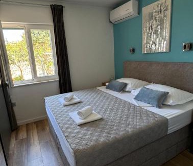 Vinisce Casa | Rural home Basin dvor with jacuzzi
