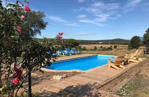 Macanet de la Selva Apartamento | Casa rural con piscina en Maçanet de la Selva
