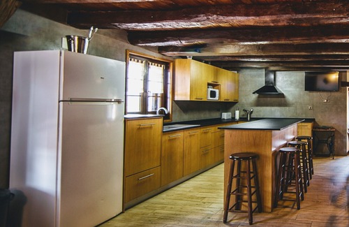 Larraun Cabaña | Casa Rural APEZETXEA Landetxea, Arruitz(Larraun)entre 8 hasta 33 personas.