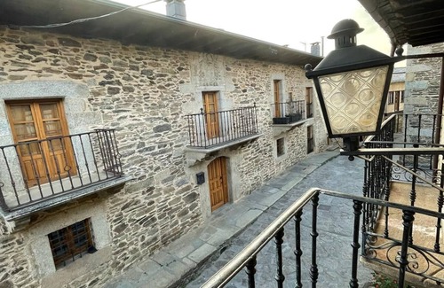 Puebla de Sanabria Cabaña | Casa rural en pleno centro de la villa de Puebla de Sanabria