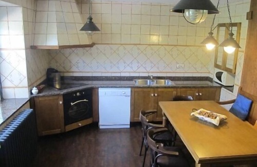 Premio Cabaña | Casa rural (alquiler íntegro) La Escuela de Premio para 11 personas