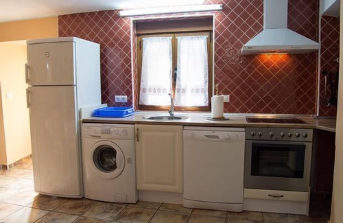 La Parrilla Cabaña | Casa rural (alquiler íntegro) El Aral para 10 personas