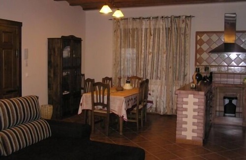 Sisante Cabaña | Casa rural (alquiler íntegro) Venta de la Sisa para 6 personas