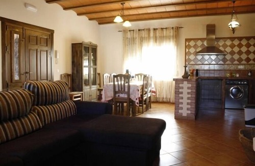 Sisante Cabaña | Casa rural (alquiler íntegro) Venta de la Sisa para 6 personas