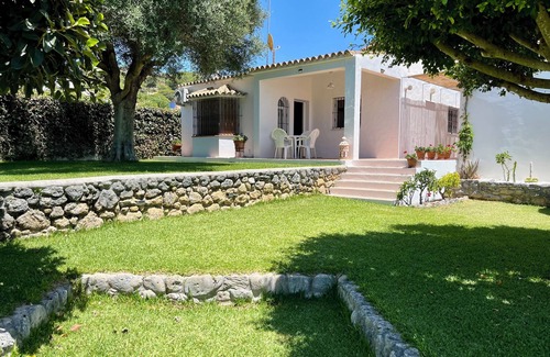 Los Caños de Meca Casa | Casa rural en Los Caños de Meca, con jardín a un minuto de la playa y acantilado