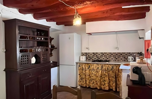 Otura Casa | Casa rural 'La Casa Del Palomar' con vistas a la montaña, piscina compartida y Wi-Fi