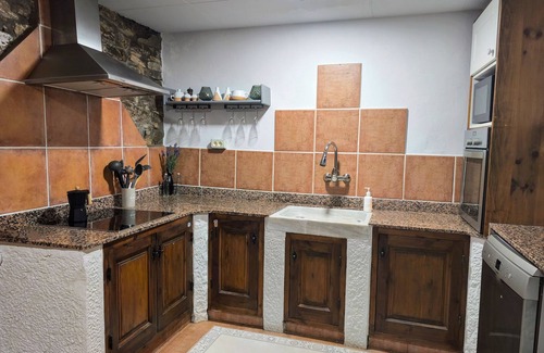 Sant Guim de la Plana Casa | Casa rural 'La Rectoria De Vicfred' con vistas a la montaña, Wi-Fi y aire acondicionado
