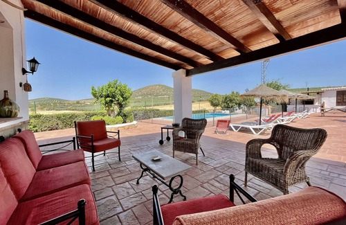 Archidona Casa | Casa rural Los Palomos, en el centro de Andalucía, Sierra Norte de Málaga.