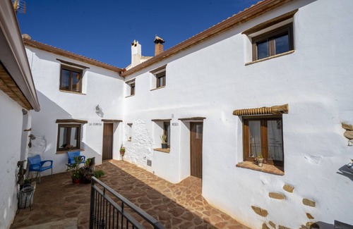 Laroya Cabaña | Casa rural (alquiler íntegro) Reul Alto Cortijos Rurales para 6 personas