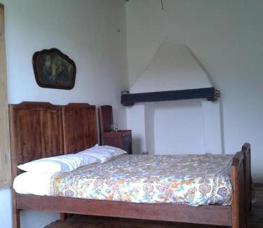 San Colombano Certenoli Casa | Rural House Rondini