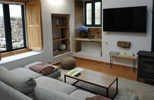 Sanxurxo Cabaña | CASA RURAL CON RESTAURACION DE DISEÑO EN LUGO
