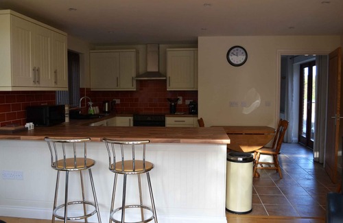 Honing Casa | Ubicación rural con vistas al campo y cerca de playas y lagos de pesca