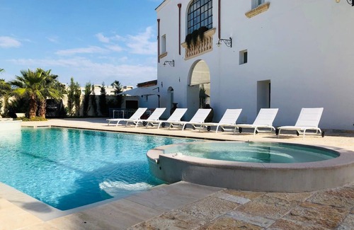 Nardo Apartamento | Rural residence of the 1700s with swimming pool, jacuzzi and solarium.