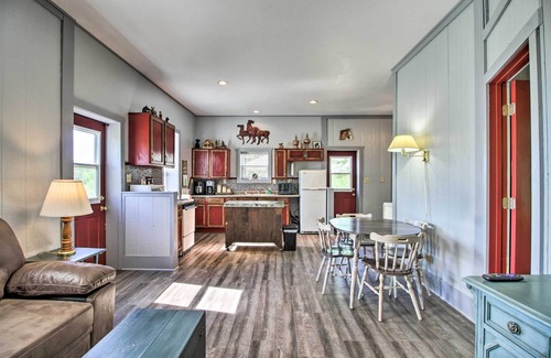 Pine River Cabina | Rural Pine River Cabin: Snowmobile + Snowshoe
