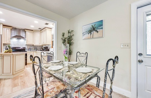 Fruit Cove Cabaña | Rural Retreat! Florida Cottage w/ Screened Patio
