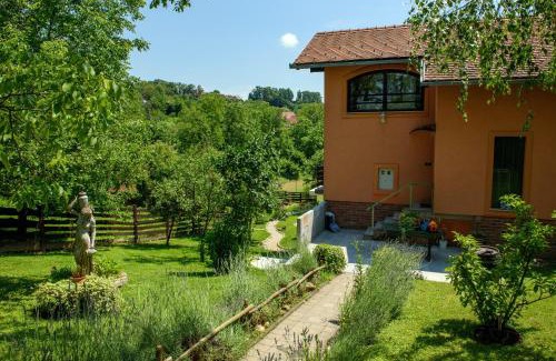 Samobor Casa | Rural vacation house Greenville - Entire propery