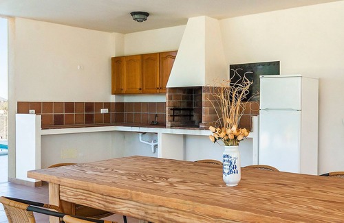 Moscari Villa | Villa rural con piscina y vistas de ensueño – Villa Sastre