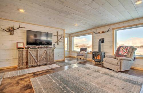 White Sulphur Springs Casa | Rural White Sulphur Springs Getaway with Deck!