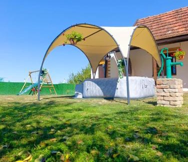 Vardarac Casa | Ruralna kuća za odmor Bor Anya