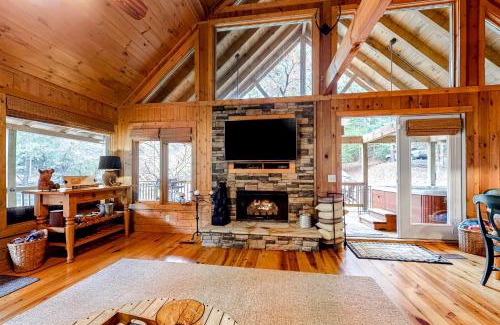 Ellijay Casa | Rushing River