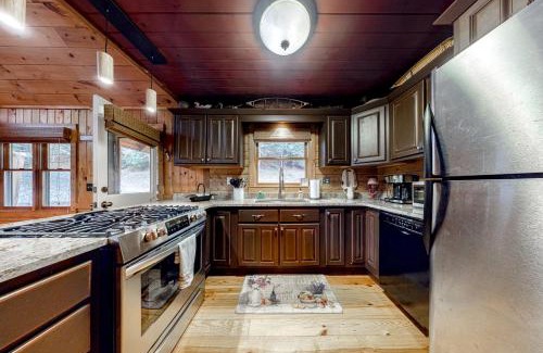 Ellijay Casa | Rushing River