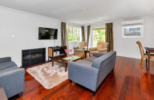 Russell Casa | Russell Cottages - Russell Holiday Home