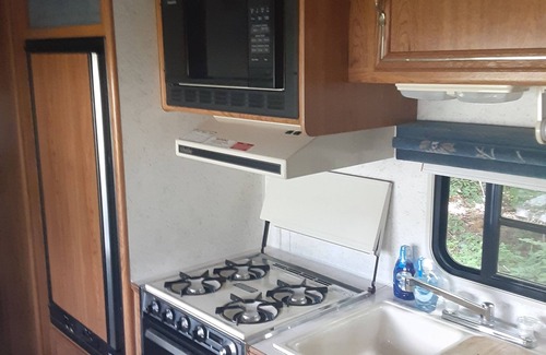 Barryton Alquiler De RV | Russell's Roost Camping , Boating, Fishing ON Martiny Chain of Lakes.