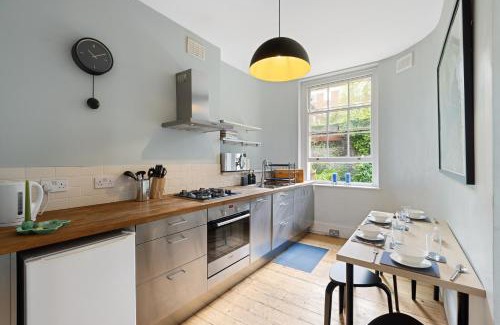 St. Pancras Apartamento | Russell Square Vintage - 2 Cozy Bed Home