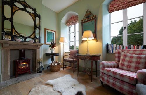 Beeley Casa | Russian CottageChatsworth Estate