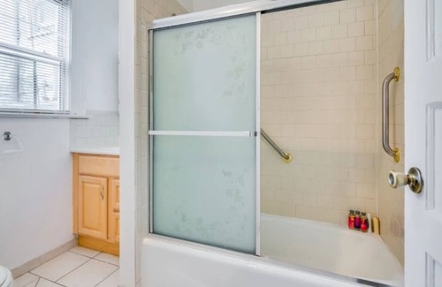 Russian Hill Apartamento | Russian Hill Upscale & Quiet Furnished 3BR APT