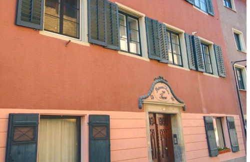 Altstadt Casa | Montón de óxido Retiro moderno