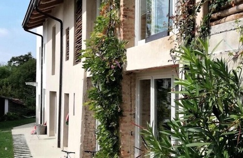 Novello Apartamento | RUSTAGI 1834: APTO EN VILLA CON PISCINA EN LA REGIÓN DE BAROLO