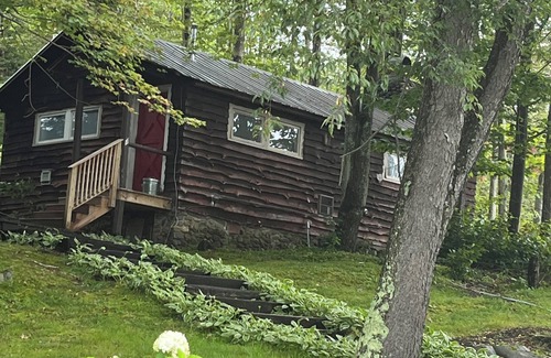 Stowe Area Cabina | Rustic 1937 Cabin at Hob KnobnWith fireplace on Mountain Road