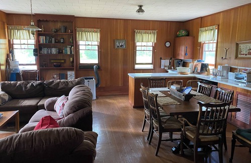 Arietta Cabina | Rustic 2 Bedroom Cabin