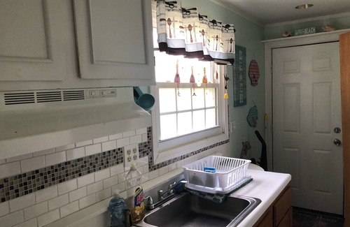 Lexington Cabaña | Rústica de 2 dormitorios, 1 baño Cottage con playa privada acceso al Lago Huron