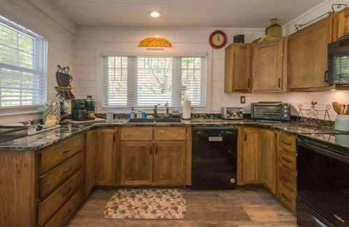 Hendersonville Casa | Rustic 3BR w/ Private Pond + Firepit~Near Trails